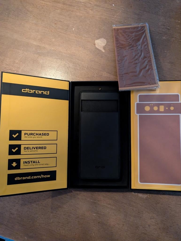 dbrand Grip Case - Pixel 6 Pro - Bruin Leder, Ophalen, Nieuw, Bescherming, Overige merken