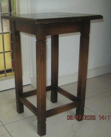 Bijzettafeltje bloementafeltje klassiek, 45 tot 60 cm, Minder dan 55 cm, Gebruikt, Klassiek