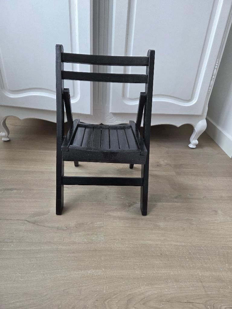 Houten kinderstoeltje, Ophalen, Zo goed als nieuw, Stoel(en)