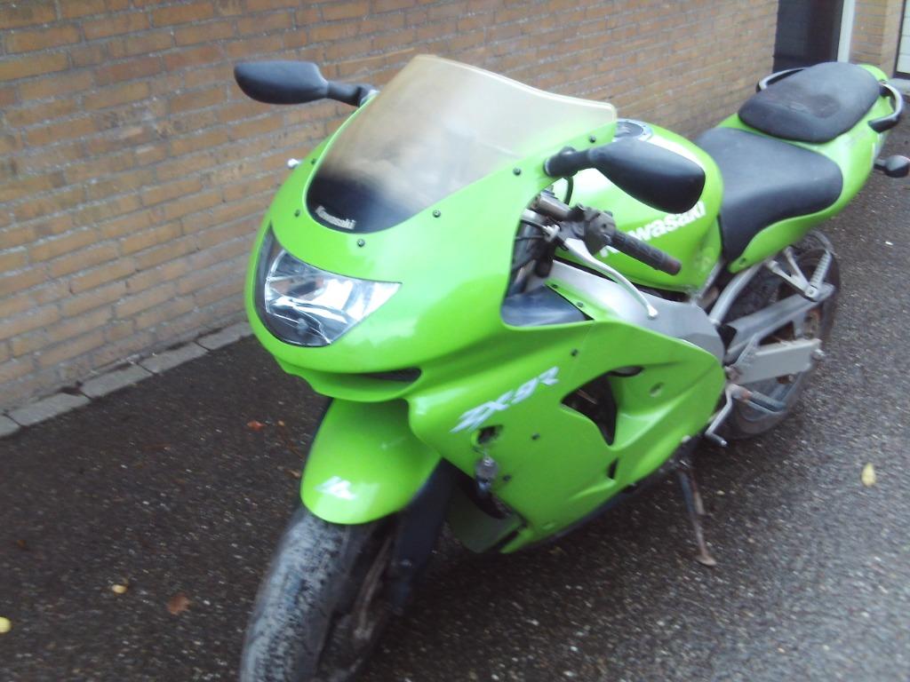 Kawasaki ZX9r Bj 98 gaat weg in onderdelen, Ophalen of Verzenden, Gebruikt