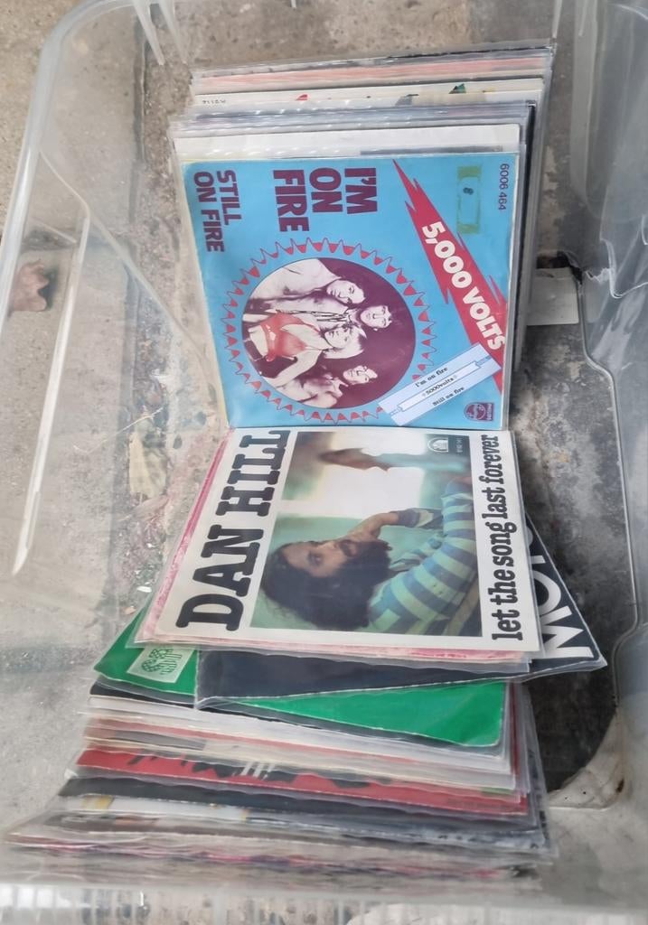 Ruim 3000..!!!!., singles te koop ( zie foto's  ), Ophalen, Overige formaten