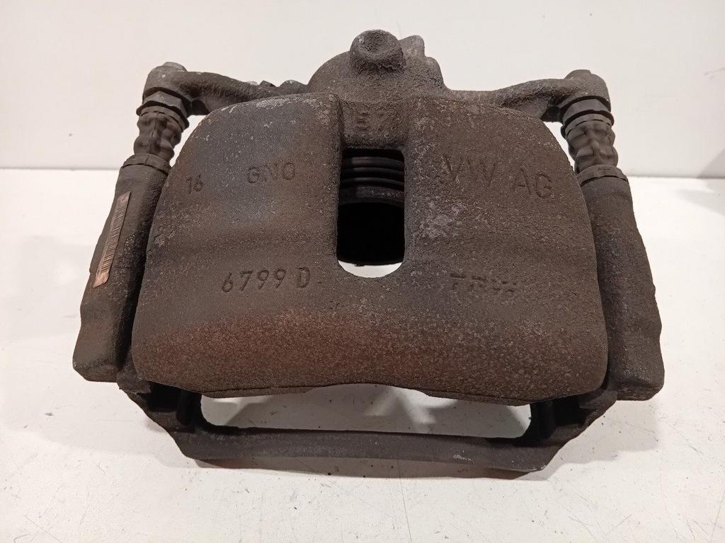 Remklauw rechts voor Audi A3, Auto-onderdelen, Onderdelen@venauto.nl, Van der Ven Autorecycling B.V., Gebruikt, Ettenseweg 76, 4706 PB Roosendaal, The Netherlands