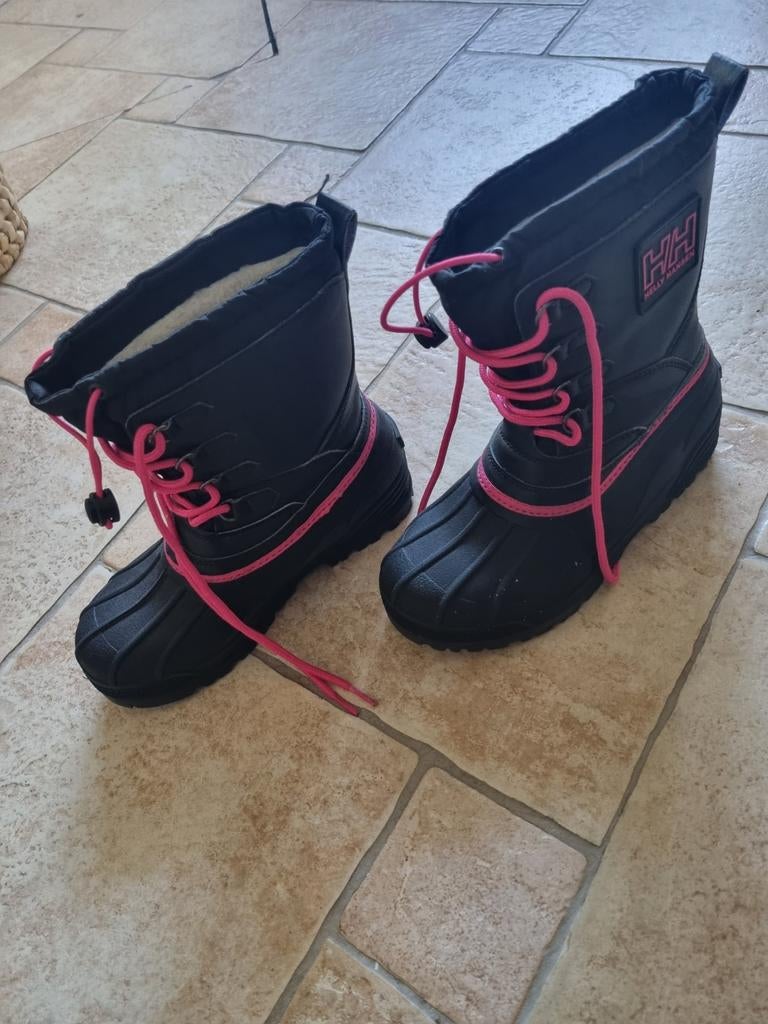 Nieuwstaat zwarte helly hansen snowboots 36, Meisje, Nieuw, Ophalen of Verzenden, Laarzen
