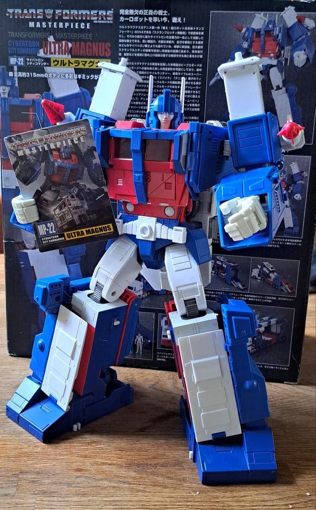 Transformers MP-22 Ultra Magnus Masterpiece, Verzamelen, Transformers, Overige generaties, Ophalen of Verzenden, Zo goed als nieuw