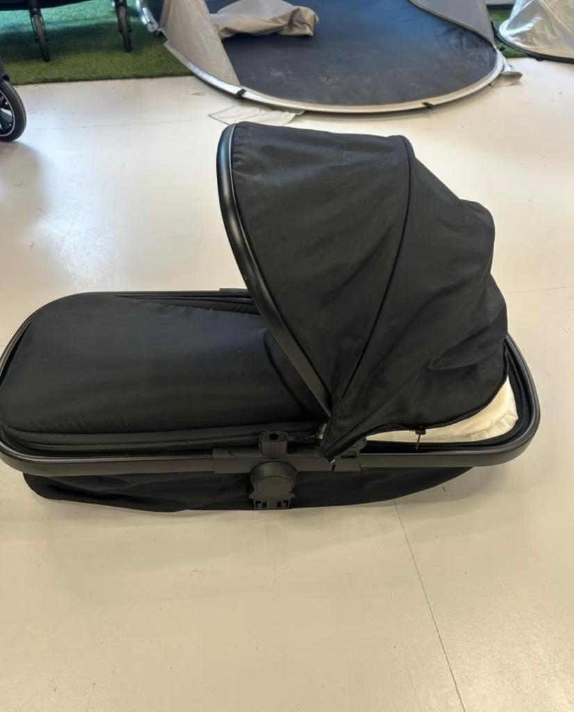 Deryan Evy Bassinet - Reiswieg voor Buggy - Zwart - 645, Ophalen of Verzenden, Gebruikt, Overige merken