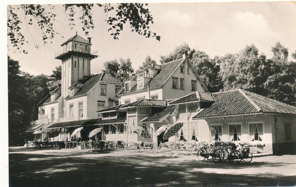 9401 Loenen (Vel) De Vrijenberg Hotel Restaurant, Ophalen of Verzenden, 1940 tot 1960, Gelderland