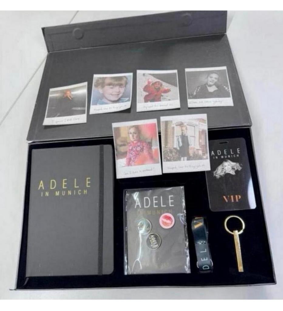 Adele in Munich 2024 VIP Concert Gift Box Munchen Exclusive, Nieuw, Ophalen of Verzenden, H, H
