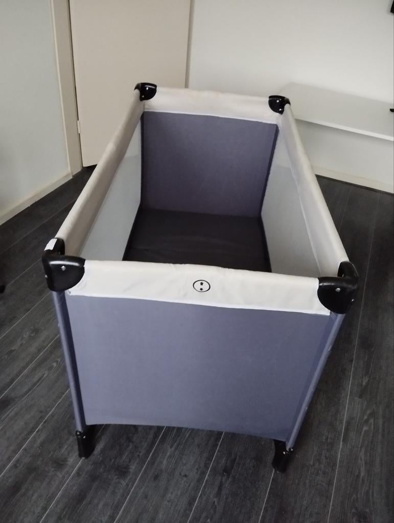 Reisbedje met toebehoren en Nijntje mobiel, Ophalen, Zo goed als nieuw, Reisbedje