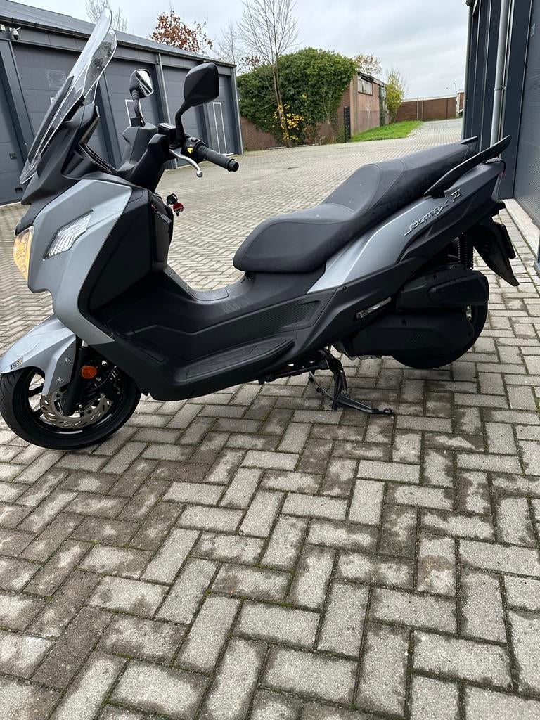 Sym Joymax Z motorscooter - 12118km, Scooter, Particulier, Minimaal motorrijbewijs A2, ABS