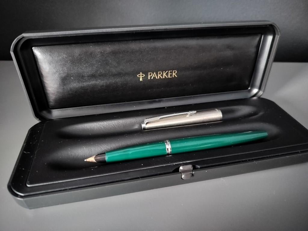 Vintage Parker 45 Classic vulpen met Gouden Penpunt, Verzamelen, Pennenverzamelingen, Ophalen, Gebruikt, Parker, Met doosje