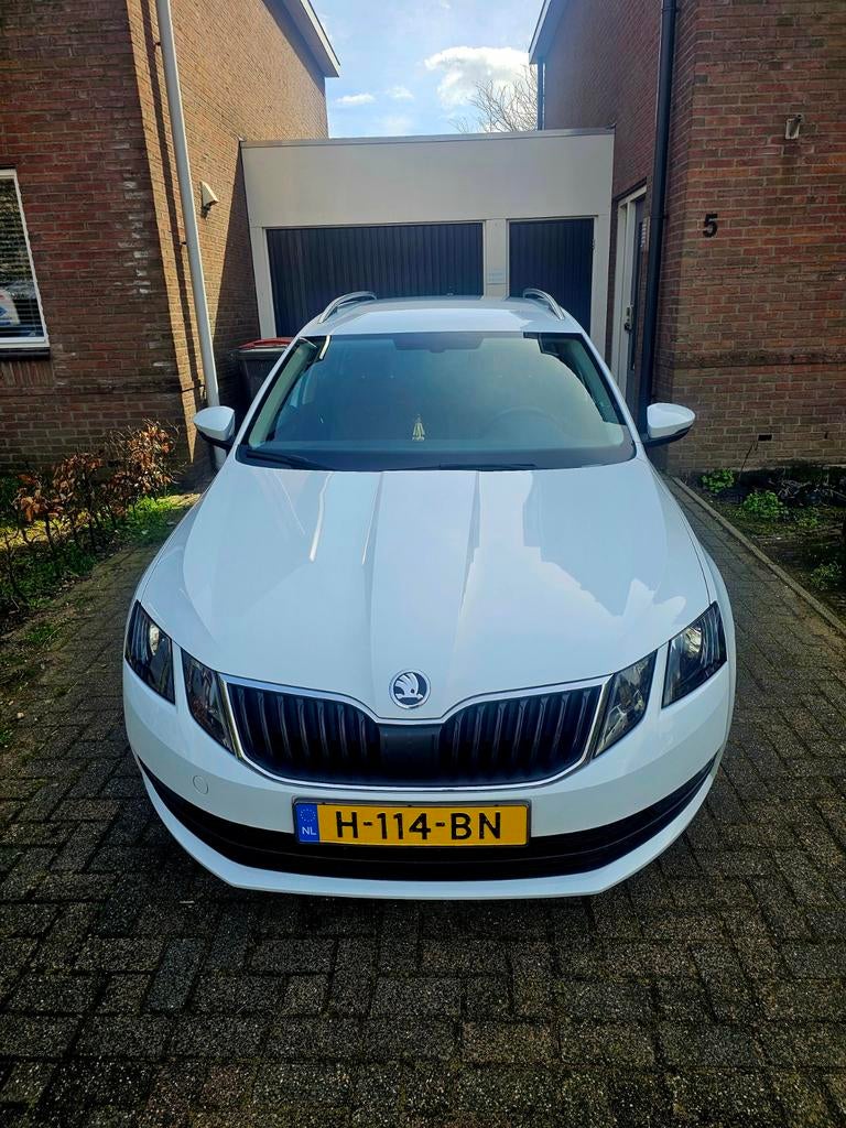 Te koop mooie zuinige Skoda Octavia Android / Apple CarPl, Auto's, Particulier, Te koop