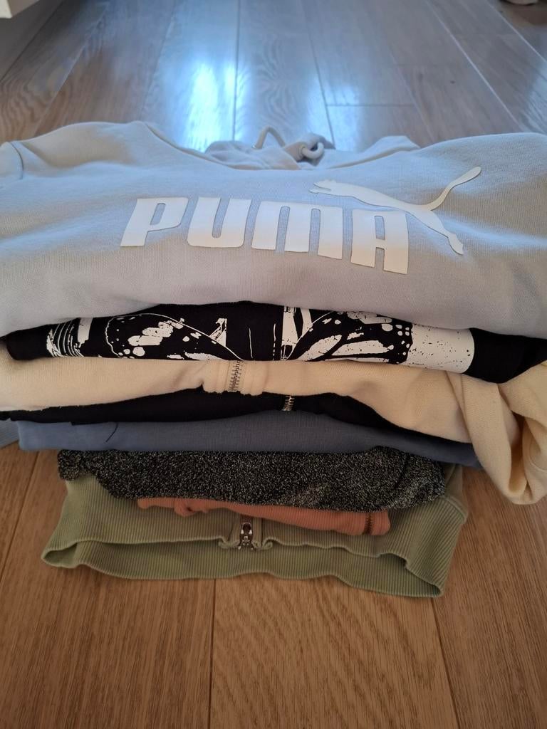 Kledingpakket Meisjes XS/S - Jurkjes, Truien, Vest, Jasje, Bershka, Puma, New Yorker, Ophalen of Verzenden, Zo goed als nieuw