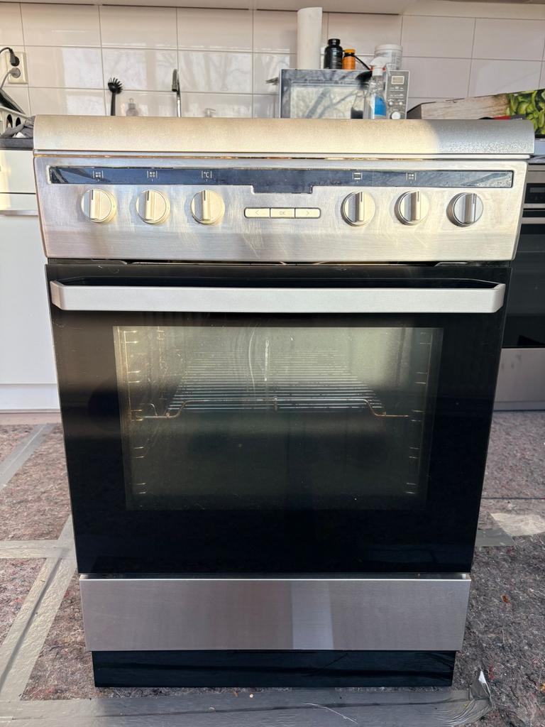 Inventum gasfornuis - goed werkend en ziet er prima uit, Ophalen, Gebruikt, 4 kookzones, Gas