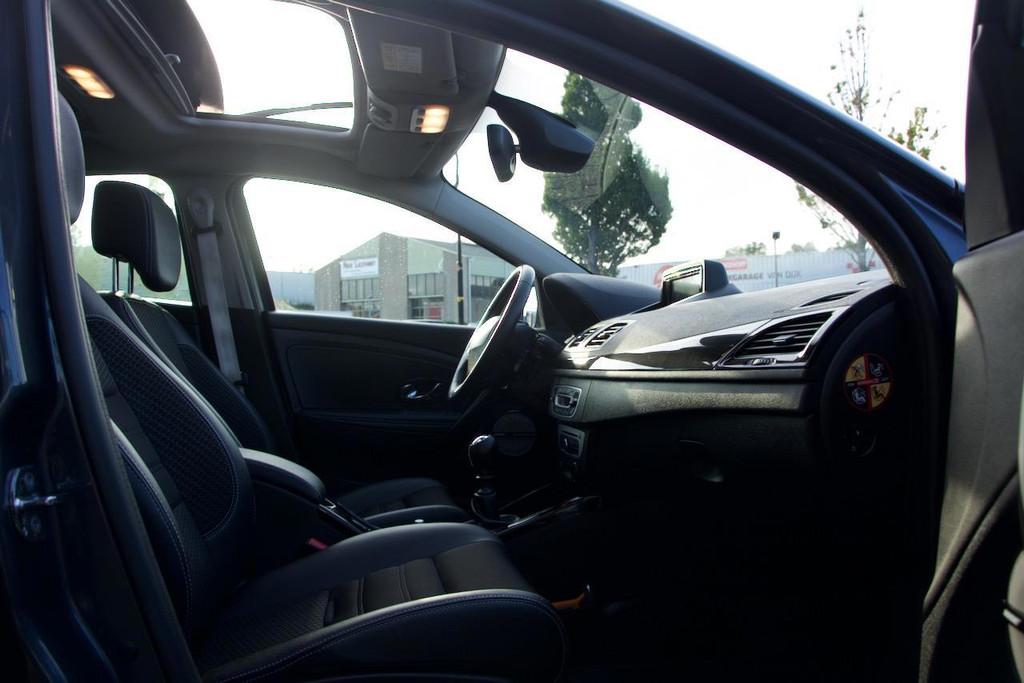 Renault Mégane 1.2 TCe Bose|Clima|CAMERA|NAVI|PANO|DealerOH, Voorwielaandrijving, Gebruikt, Euro 6, 4 cilinders