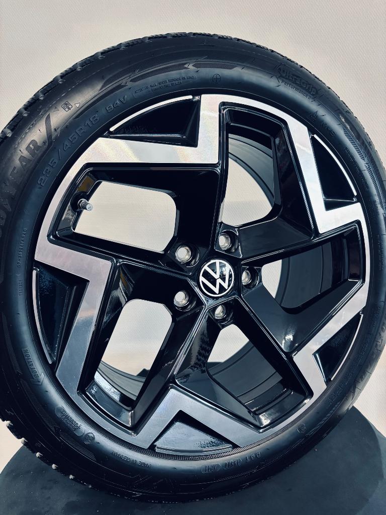 DEMOSET 18” VW Passat Coventry velgen + winterbanden B8 B9, Ophalen, 18 inch, Velg(en), Nieuw
