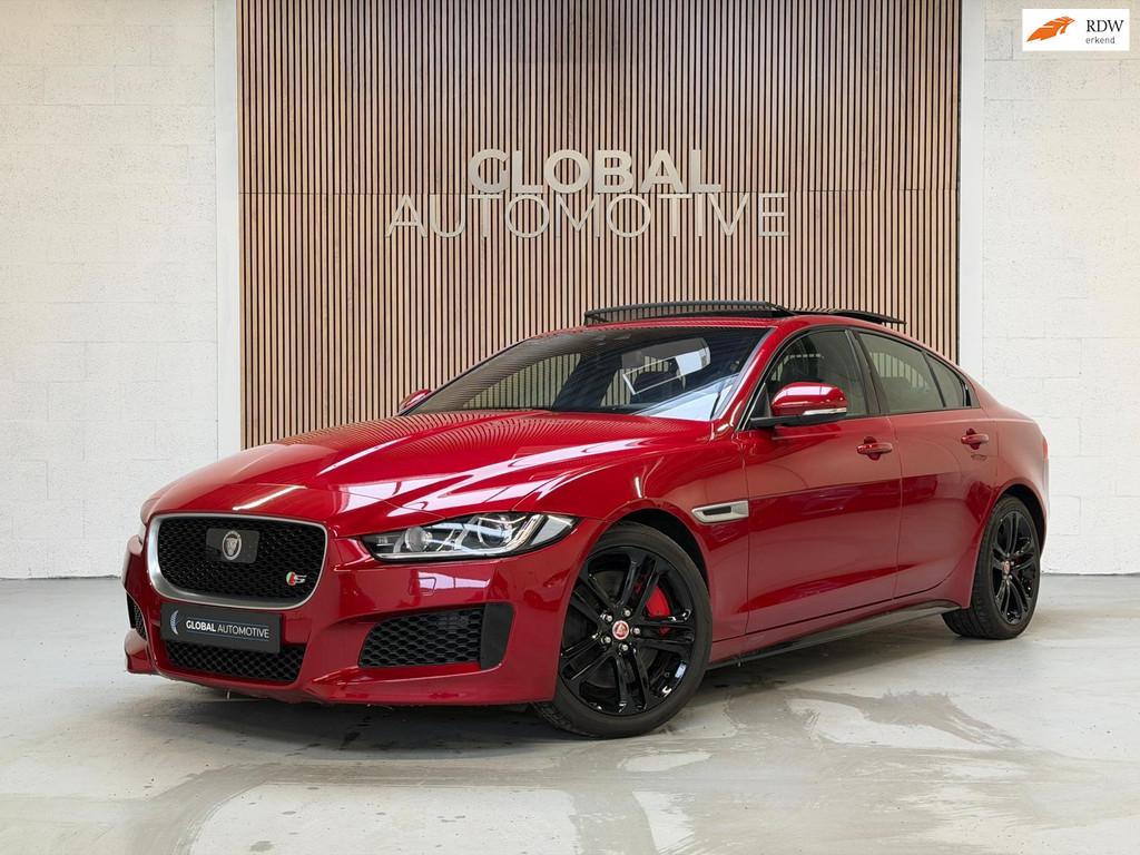 Jaguar XE 3.0 S V6 - SCHUIFDAK - CAMERA - VOORRUIT VERWARMIN, Auto's, Automaat, Achterwielaandrijving, Gebruikt, 2995 cc