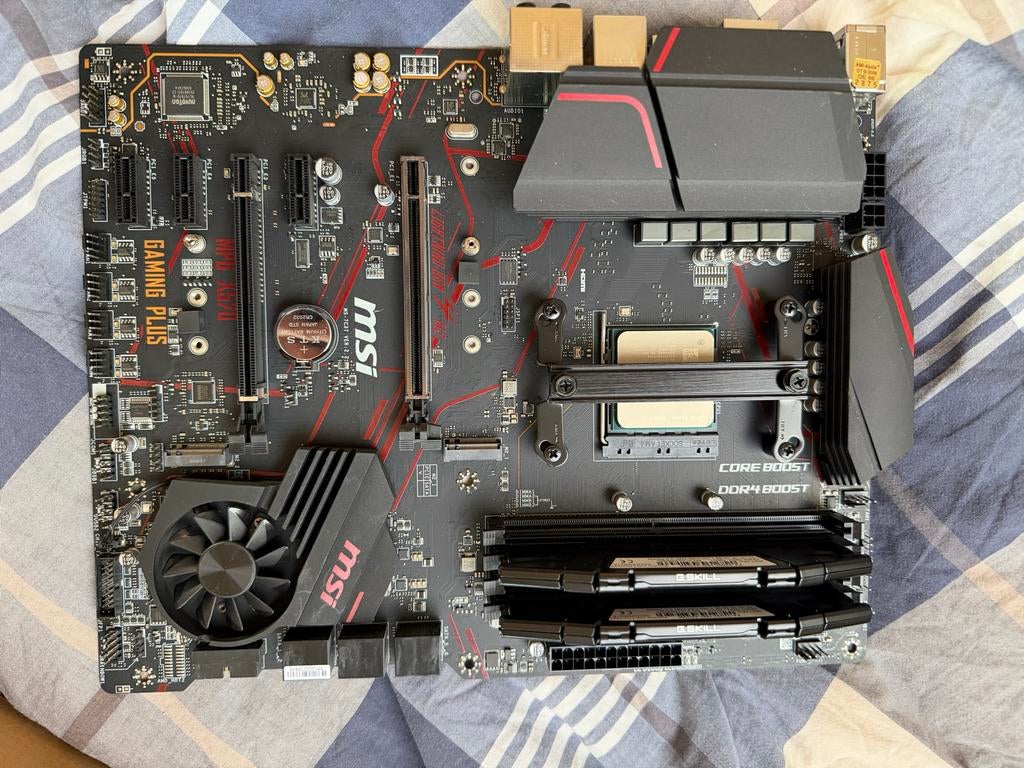 MSI MPG X570 Gaming PLUS met Ryzen 7 5800X en 32GB RAM, Computers en Software, Moederborden, Ophalen of Verzenden, Gebruikt, AMD
