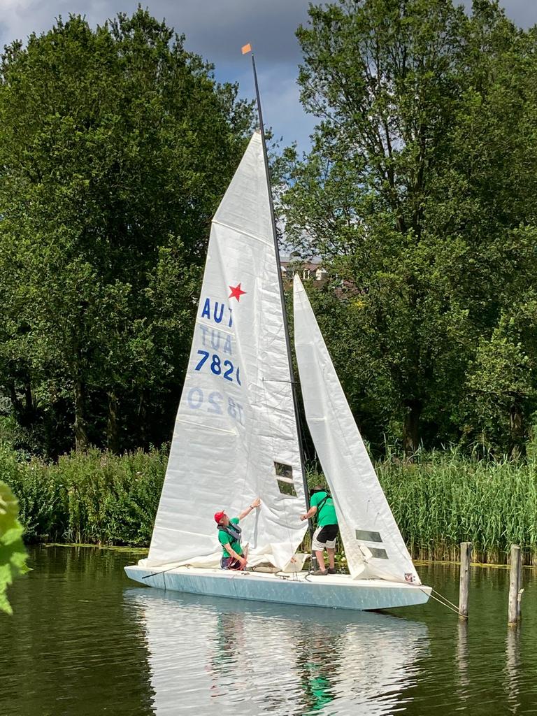 Star zeilboot met geremde kielboottrailer, Watersport en Boten, Ophalen, Gebruikt, 6 meter of meer, 15 tot 30 m²