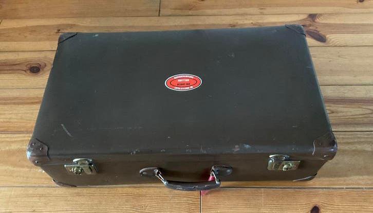 Oude bruine koffer, Overige materialen, Gebruikt, Slot, 35 tot 45 cm