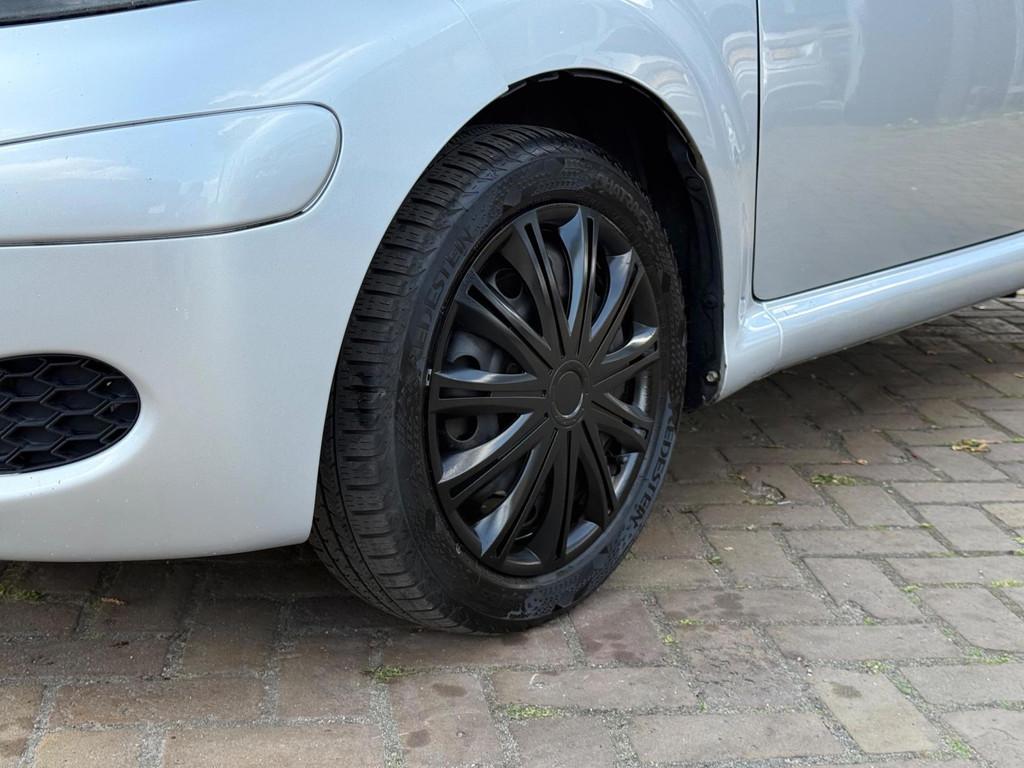 Toyota Aygo 1.0-12V Xcentric/Airco/Navigatie/2E Eigenaar/Nie, Auto's, Gebruikt, 4 stoelen, 68 pk, Bedrijf