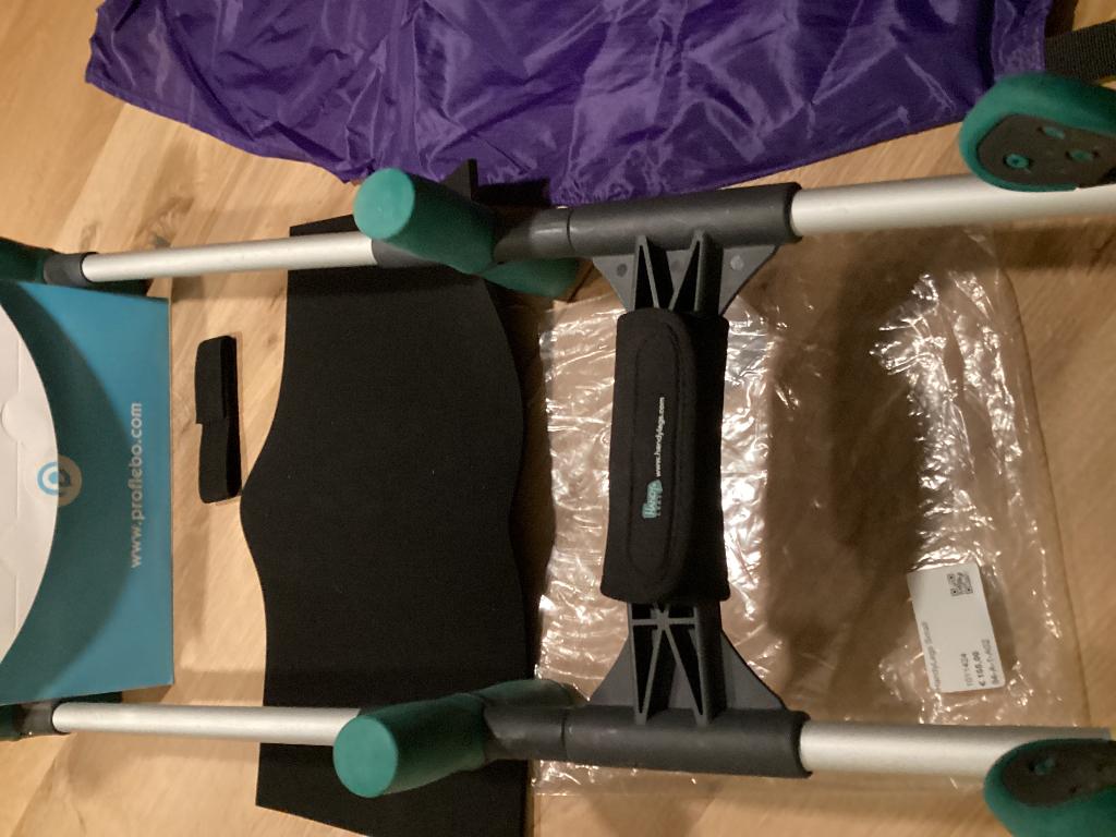 HandyLegs (hulpmiddel bij aan en uittrekken steunkousen), Diversen, Verpleegmiddelen, Ophalen, Zo goed als nieuw