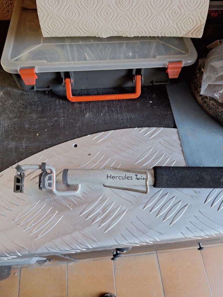 Hercules Twin, Ophalen