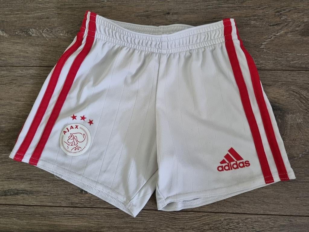 Ajax korte broek voor jongen of meisje -- maat 98 -- Adidas, Broek, Adidas, Gebruikt, Jongen of Meisje