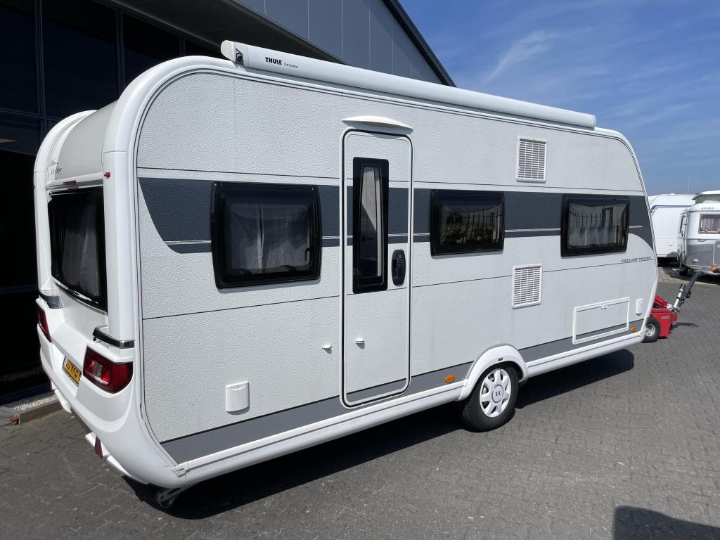 Hobby Excellent Edition 495 UL 2 Aparte bedden Luifel BJ2023, Caravans en Kamperen, Caravans, Standaardzit, Lengtebed, Hobby, Bedrijf