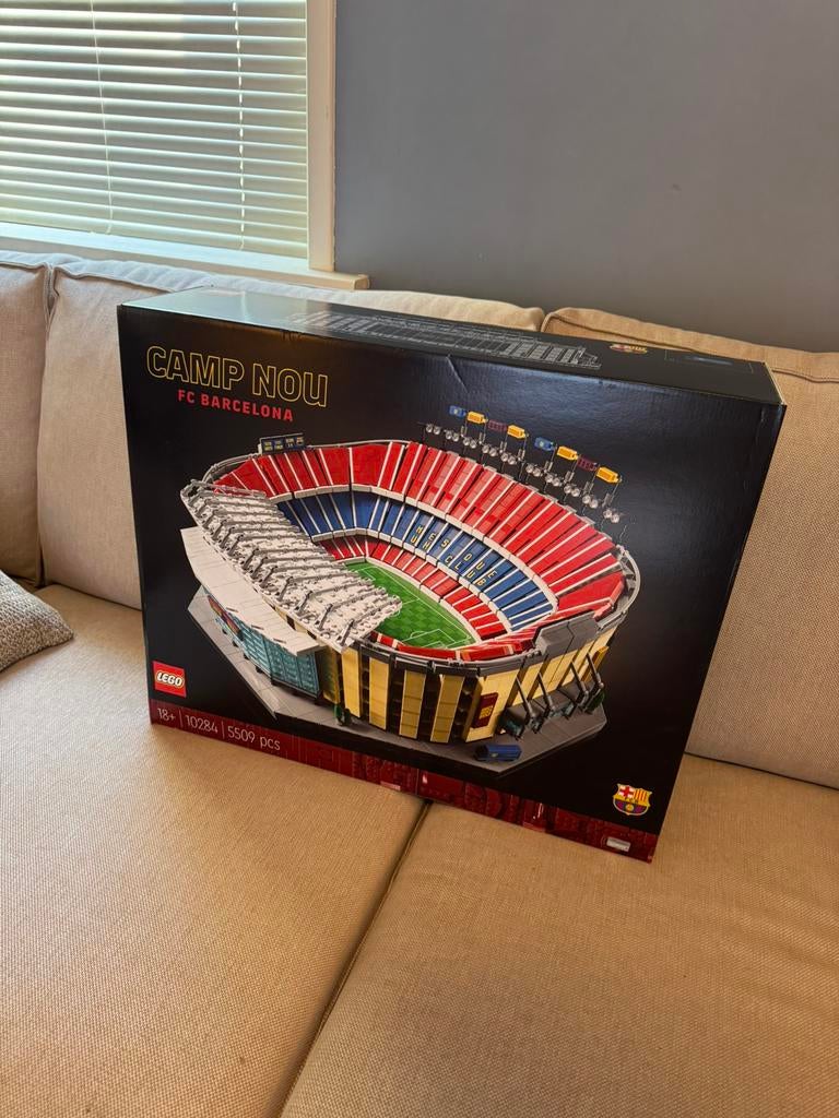 LEGO 10284 Camp Nou FC Barcelona, Ophalen, Nieuw