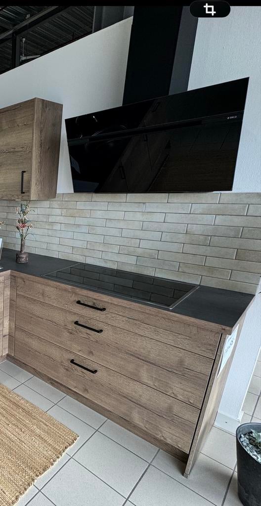 Junker JL8LT 4-pits inductiekookplaat met koppelbare zone, Witgoed en Apparatuur, Ophalen, Nieuw, 4 kookzones, Inbouw