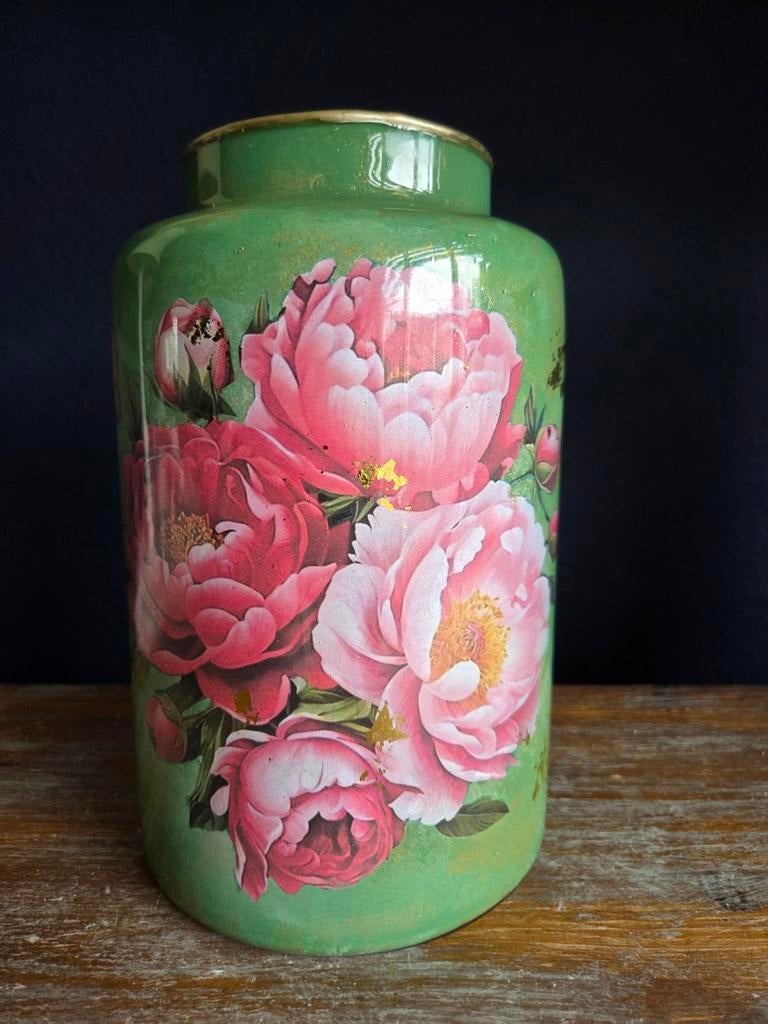 Handgemaakte Decoupage Vaas met Bloemen en Vlinders, Antiek en Kunst, Ophalen