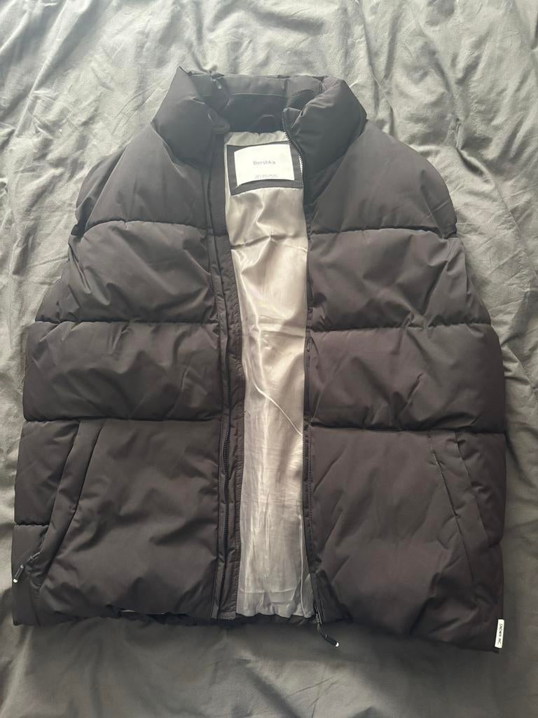 Bershka puffer bodywarmer heren, Kleding | Heren, Bodywarmers, Ophalen of Verzenden, Zo goed als nieuw, Maat 52/54 (L), Zwart