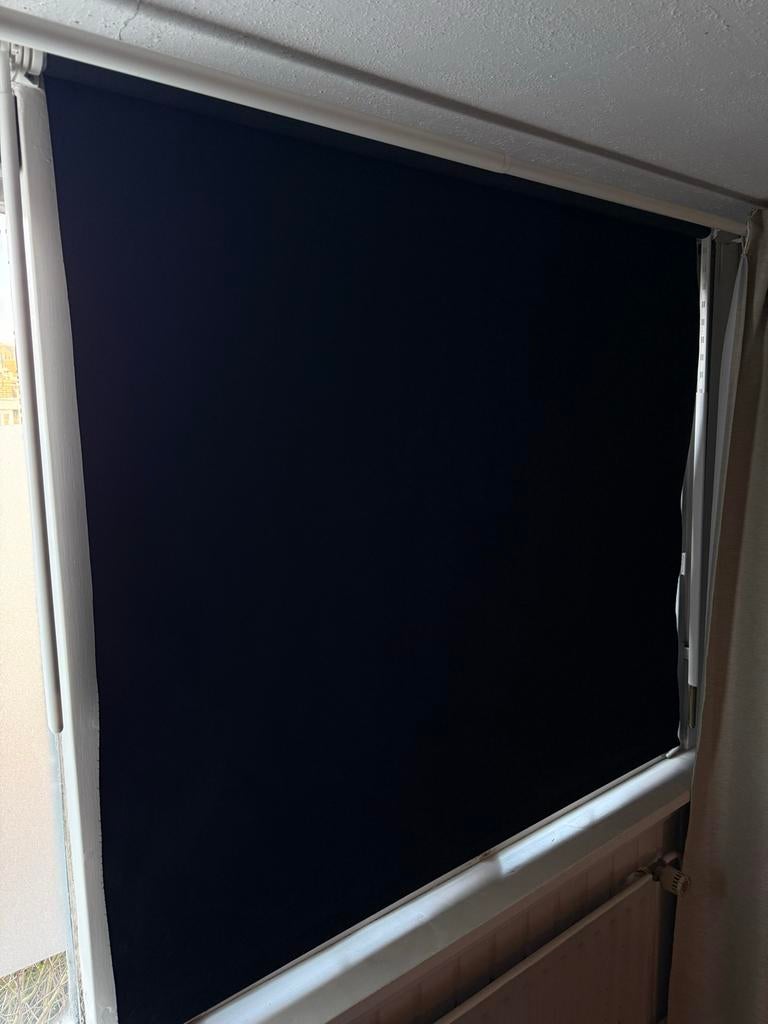 2x IKEA Fridans verduisterend rolgordijn zwart (140 & 133 cm, Ophalen, Gebruikt, 100 tot 150 cm, Zwart