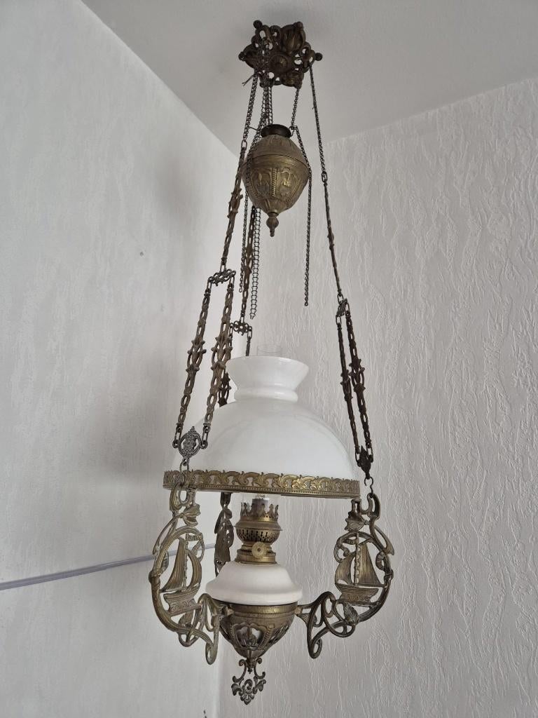 Antieke Olielamp met zeilbootjes, Antiek en Kunst, Antiek | Lampen, Ophalen