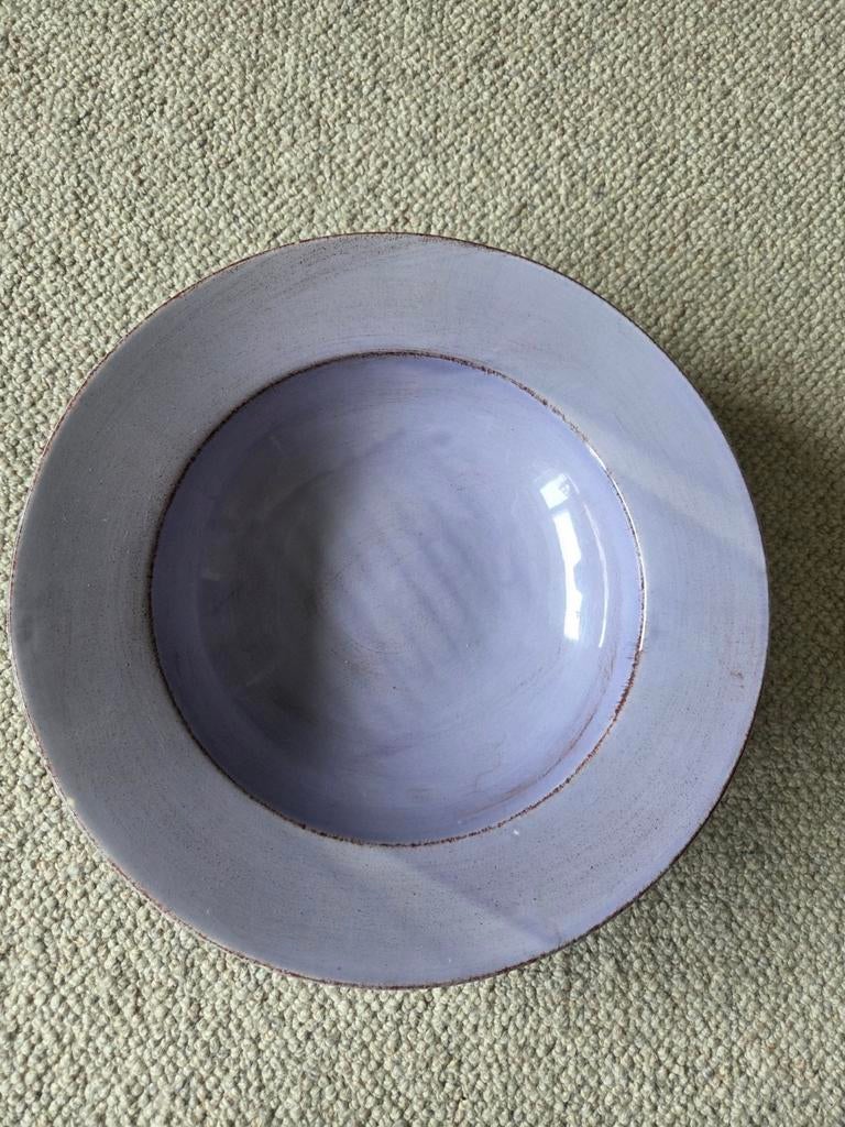 TODO MUNDO lavendel kleurige keramische schaal, Ophalen of Verzenden, Zo goed als nieuw, Rond, Porselein of Keramiek