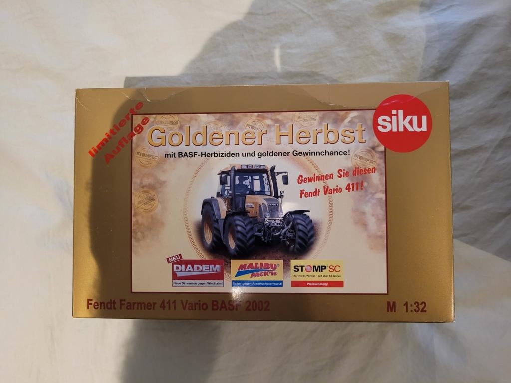 Fendt 411 vario gold 1:32 BASF limited edition nieuw in doos, Ophalen of Verzenden, Nieuw, Tractor of Landbouw, SIKU