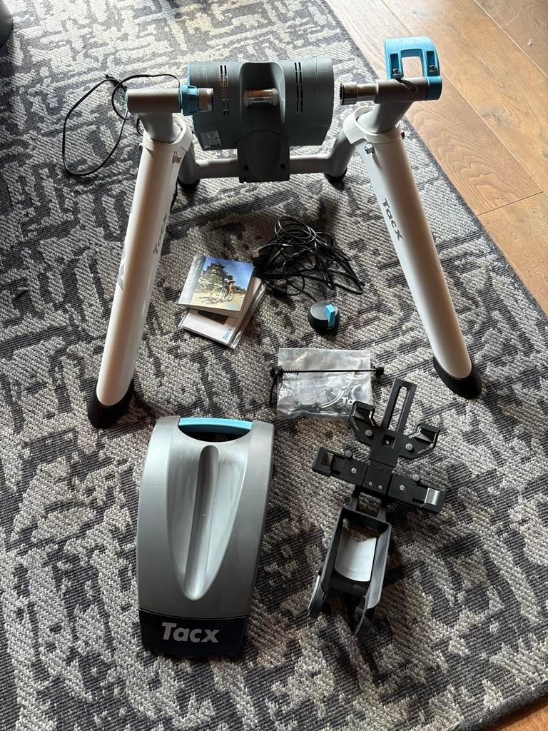 Tacx Vortex Smart fietstrainer met accessoires, Ophalen of Verzenden, Gebruikt, Overige typen