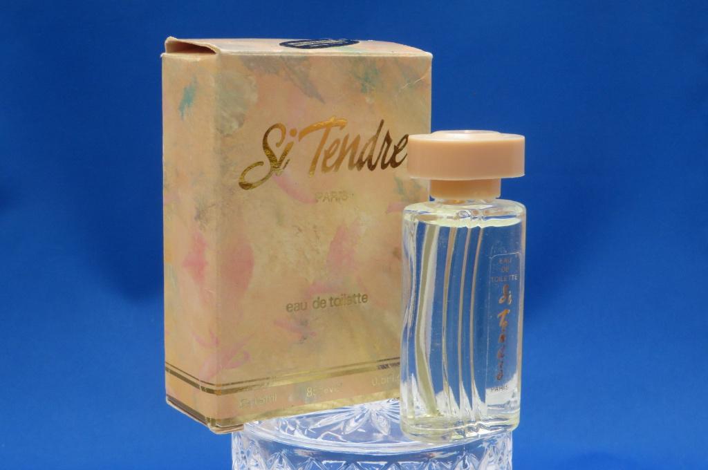 Mini - RENAUD DE LUSTRAC - Si Tendre - 15ml - edt - 7,1cm, Verzamelen, Parfumverzamelingen, Ophalen of Verzenden, Zo goed als nieuw