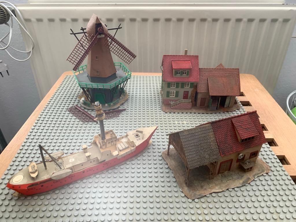 Treinhuisjes Faller, Hobby en Vrije tijd, Overige merken, Gebruikt, Gelijkstroom of Wisselstroom, Brug, Tunnel of Gebouw