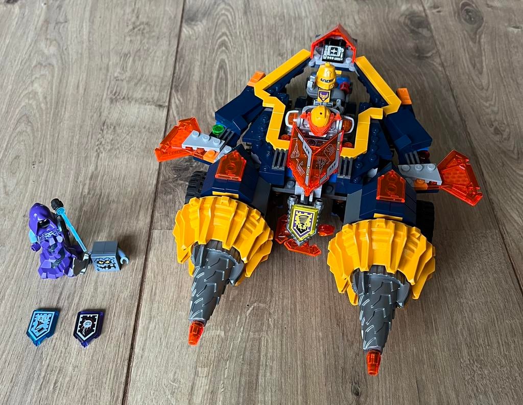 Te koop Lego 70354 NEXO Knights Axl’s Rumble Maker, Compleet, Overige thema's, Lego, Ophalen of Verzenden