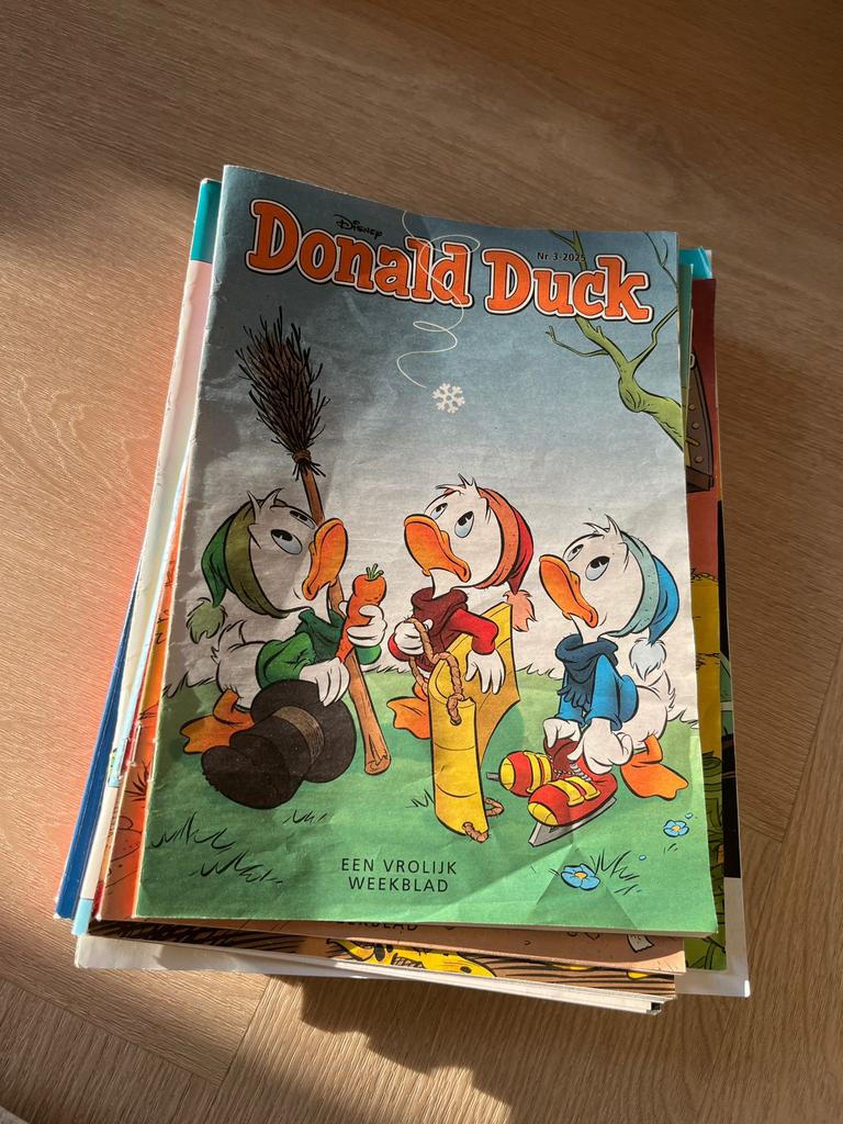 Donald ducks +  mickey lost het op, Boeken, Meerdere stripboeken, Ophalen of Verzenden, Zo goed als nieuw