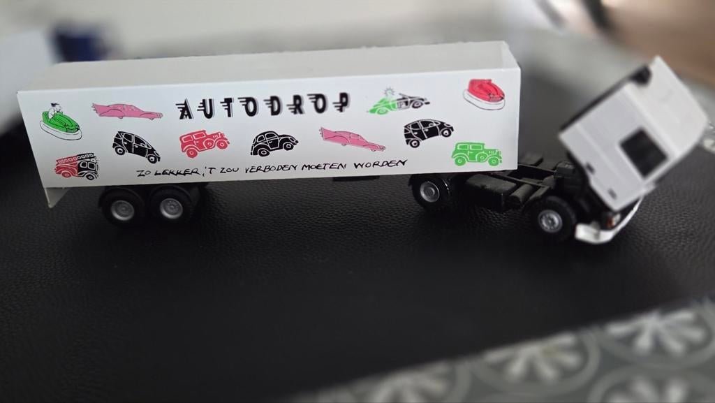Modelvrachtwagen met Autodrop trailer, Overige merken, 1:32 tot 1:50, Ophalen of Verzenden, Zo goed als nieuw