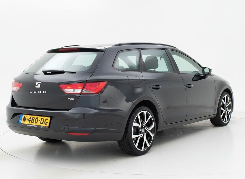 Seat Leon ST 1.2 TSI Style Business Clima/Cruise/Stoelverw!, Voorwielaandrijving, Euro 5, Gebruikt, 4 cilinders