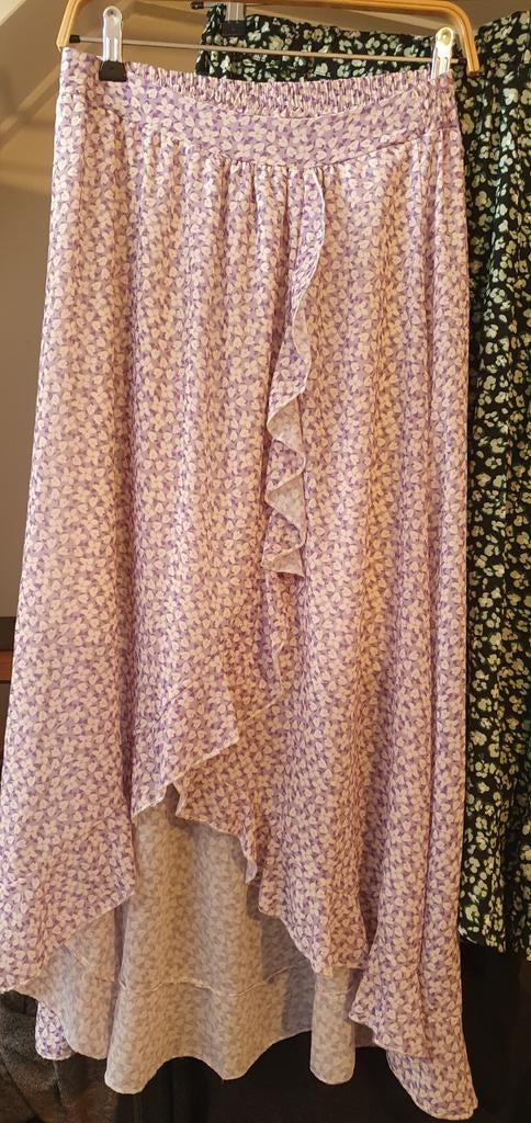 Lila bloemenprint rok met ruches en asymmetrische zoom, Maat 38/40 (M), Paars, Ophalen of Verzenden, Onder de knie