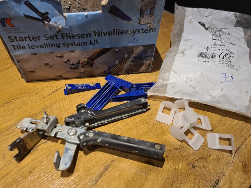 Tegel Levelling Startset - Voor perfect vlakke tegels, Doe-het-zelf en Verbouw, Tegels, Overige materialen, Gebruikt, Overige typen