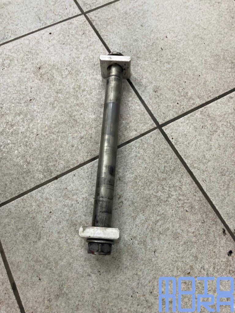 Achteras Yamaha R1 2007 - 2008 RN19 achter as achterwielas a, Gebruikt, -, -, Ophalen of Verzenden