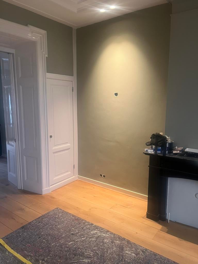 Schilder zoekt werk, Vacatures