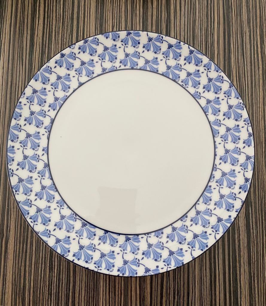Zes dinerborden - wit met blauwe sierrand, Ophalen, Gebruikt, Bord(en), Overige stijlen