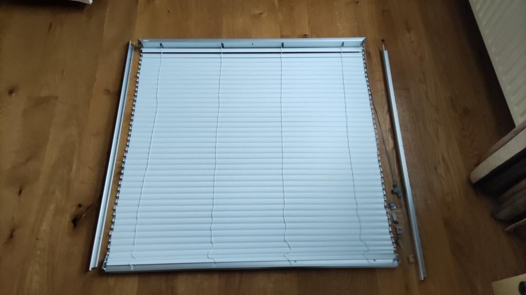 Velux jaloezie voor dakraam, 100 tot 150 cm, Ophalen of Verzenden, Zo goed als nieuw, Minder dan 100 cm