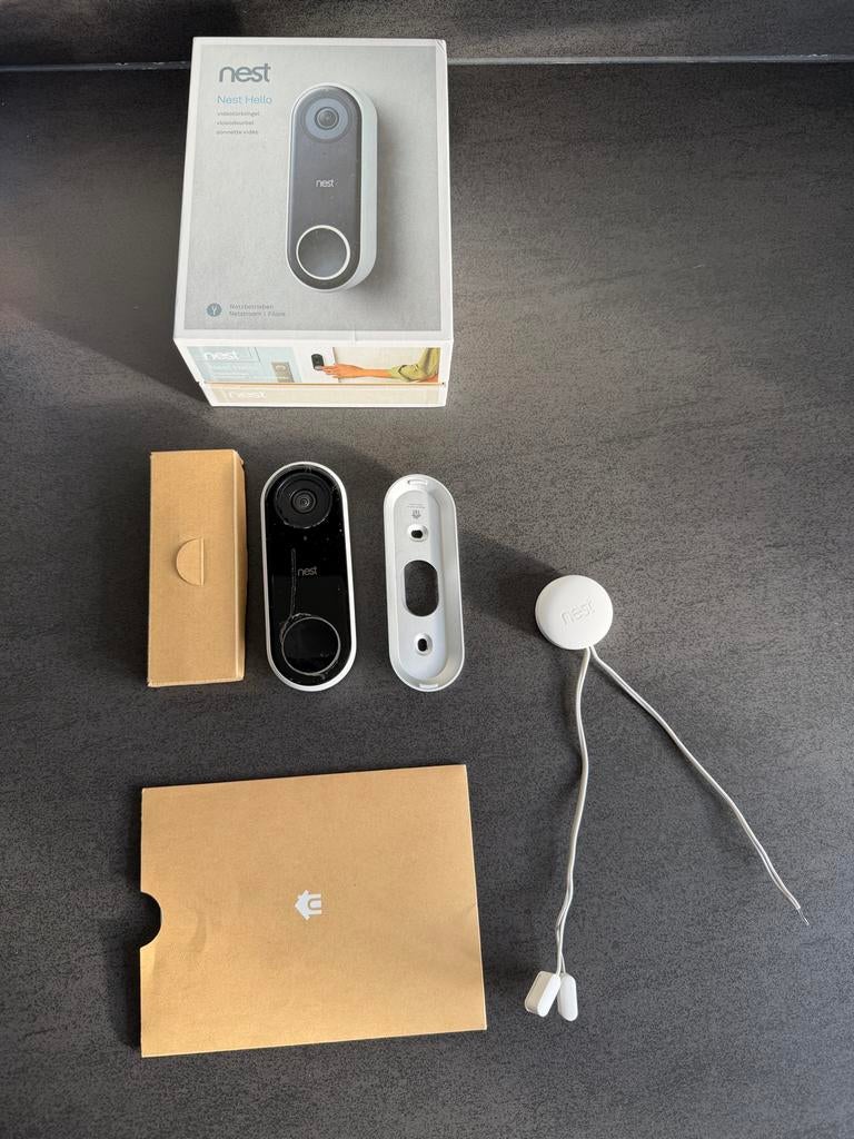 Nest Hello deurbel camera - Slimme videodeurbel, Ophalen of Verzenden, Bewegingsdetectiesensor, Gebruikt, Bedraad